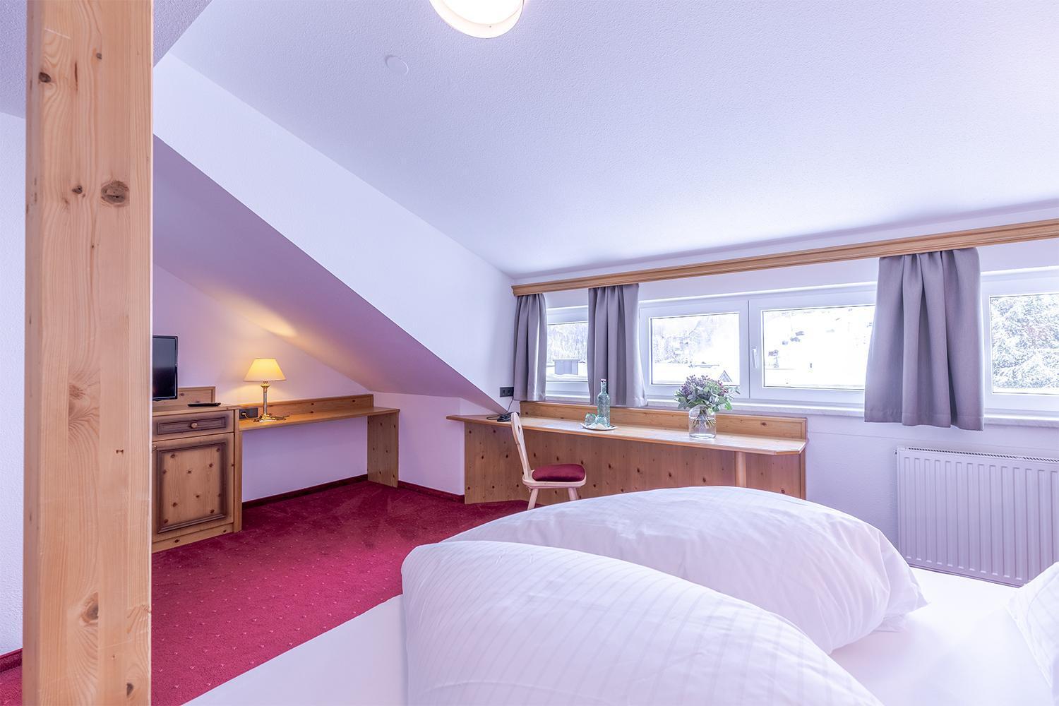 Hotel Sonnenheim Σανκτ Αντόν αμ Άλμπεργκ Εξωτερικό φωτογραφία